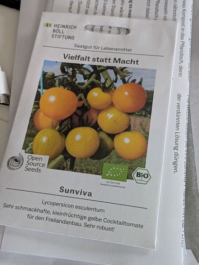 künstliche kerzen mit fernbedienung 3er Set TruGlow® LED-Kerzen mit Blumen aus Echtwachs main image 1