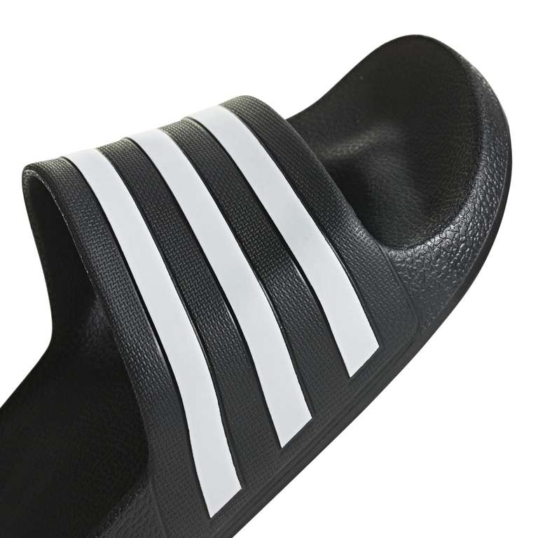 Adidas Adilette Aqua Slides Kindergrößen für 9,79€ & 11€ (Prime)