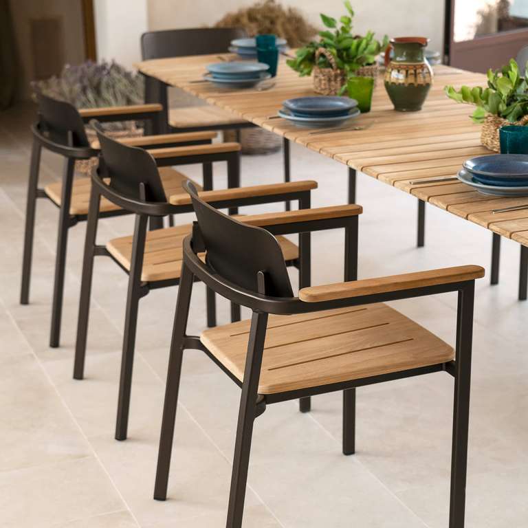 Sammeldeal für Emu Shine Serie, hochwertige in- und outdoor Möbel aus Aluminium und Teakholz, Design: Arik Levy [Connox]