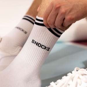 SNOCKS Hohe Sportsocken mit Streifen aus Bio-Baumwolle 4 Paar | Retro Socken für Damen & Herren