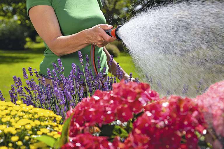 Gardena Bewässerungsbrause: Kompakte Gartenbrause | weicher Brausestrahl für Topfpflanzen und Flächen | frostsicher (Prime)