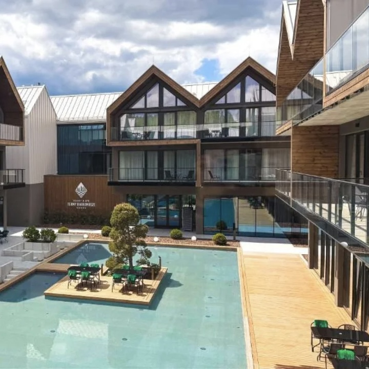 Polen (Staniszów) 5* Termy Karkonosze Resort & Spa: 5 Nächte ab 196€ p.P. Inkl Frühstück | 1.200m2 Wellness Bereich