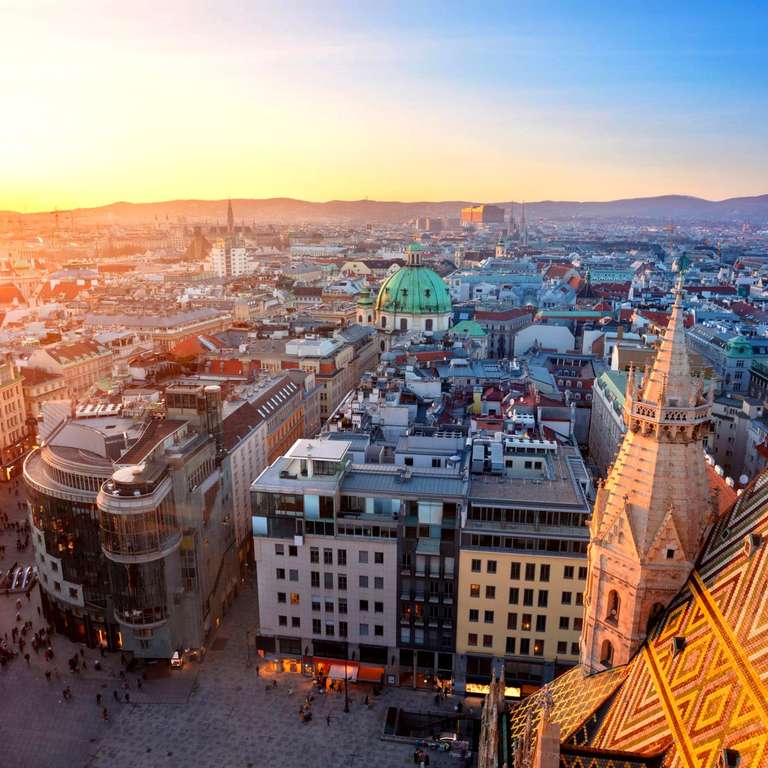 Wien (Österreich): Hin- und Rückflug von Dortmund ab effektiv 0,99€ (Visa Kreditkarte + TopCashback)