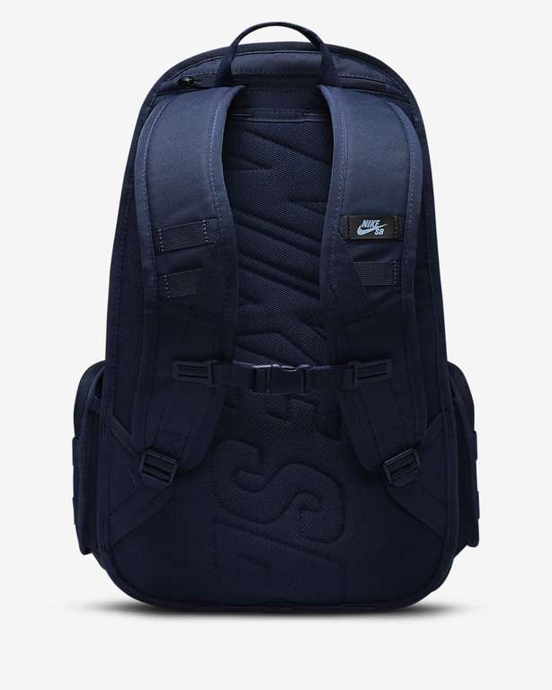 Nike SB RPM Rucksack (26 l) für 47,47 € ; auch in Schwarz für 53,97 € erhältlich.