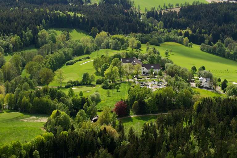 Fichtelgebirge, Bayern: 2 Nächte | Golfhotel Fahrenbach | Frühstück, Sauna, Badeteich, Driving Range etc. | Gutschein 3 Jahre gültig