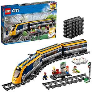 LEGO 60197 City Personenzug mit batteriebetriebenem Motor, ferngesteuertes Set mit Bluetooth-Verbindung, Schienen und Zubehör