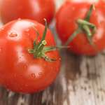 [PRIME/Abholstation] RÖSLE Tomaten- /Mozzarellaschneider (Eierschneider, gleichmäßige Scheiben, Gemüseschneider, Edelstahl, schwarz/silber)
