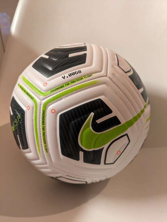 Nike Team Academy Fussball, Farbe Grün oder Orange, Größe 3,4,5