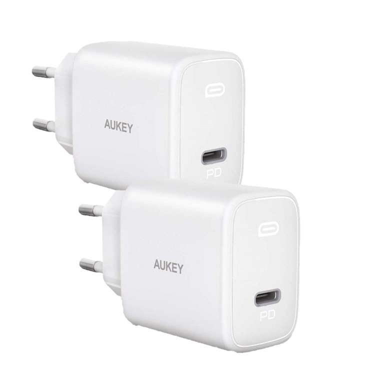 Manzude Adventsangebote: Aukey EP-T21S TWS In-Ears | CB-H36 4er USB-Hub | 2x PA-F1S USB-C-Ladegerät | LT-ST34 LED-Leuchte