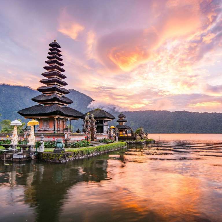 Flüge nach Bali / Indonesien mit Singapore Airlines inkl. Gepäck hin und zurück von Amsterdam (Jan - Apr) ab 668€