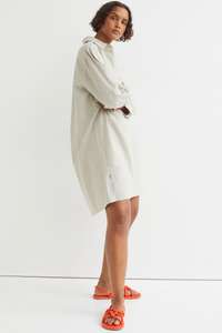 H&M Online: Blusenkleid 12.99€