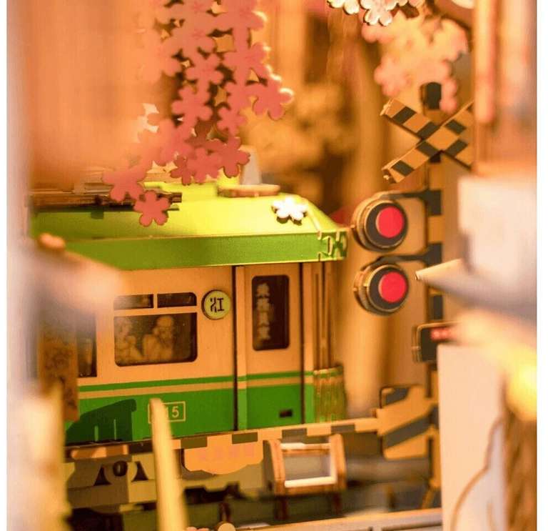 [Bol.de] Rolife Sakura Densya 3D-Puzzle - Robert Kuhn AG Modellbausatz 'Buchhaus Sakura' (340 Teile, LED-Beleuchtung) Dekoration