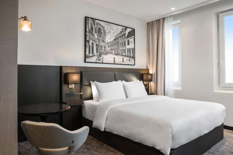 Amsterdam: Radisson Hotel & Suites A. South | DZ inkl. Frühstück, Parkplatz & Kochnische 133,90€ für 2 Personen, auch am WE & Sommerferien