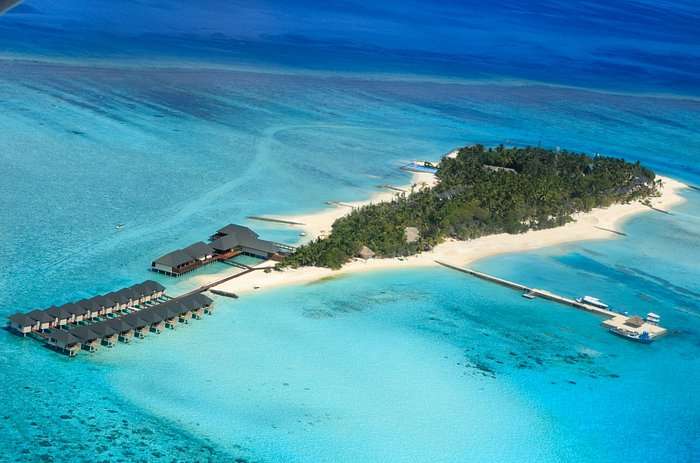 1 Woche 4* Malediven im Awardhotel inkl. HP, Flug und Transfer (Nov 2024) für 1510€ pro Person