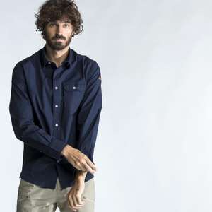 [Decathlon] Herren Hemd aus 97 % Baumwolle & 3 % Elasthan in marineblau (Gr. S - 3XL) für 6,99 € zzgl. Versand