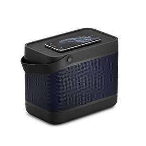 Bang & Olufsen Beolit 20 Bluetooth Lautsprecher | bis zu 8 Stunden Akkulaufzeit | integrierte Qi-Ladestation | Stereo Pairing | 70W