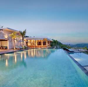 Nusa Penida [Bali] 5 Nächte | 5*Hotel MAUA | Luxus-Villa mit eigenem Infinity-Pool | Frühstück, Menüs, Schnellboottransfers, Massage ab 638€