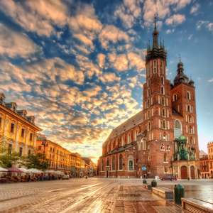 Flüge nach Krakau / Polen hin und zurück von Nürnberg (Juni) ab 7,99€