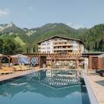 Tirol: ab 2 Nächte | Lechlife Travelhouse inkl. Frühstück, Upgrade auf Studio Deluxe, Wellness & Infinity-Pool ab 318€ für 2 Personen