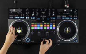 [ Recordcase ] Pioneer DJ DDJ-REV7 - 2 Kanal Profi DJ Controller | "Bundle - Deal" | nur Controller, oder 2 Bundles ( + DM-40 oder HDJ-X5 )