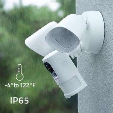 Eufy Floodlight Camera 2K, IP-Sicherheitskamera, Outdoor, Kabelgebunden, Amazon Alexa & Google Assistant, 2500 lm, 5000 K