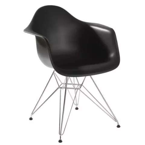 Sammeldeal, zahlreiche Design-Klassiker second hand bei [Wohn-Design.com] mit Barcelona Chair, Schwan, Backenzahn und Eames Stühlen