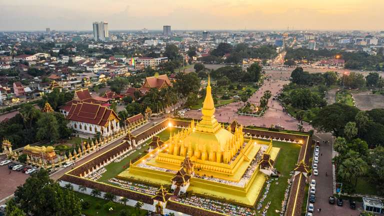 Flüge: von Frankfurt (FRA) nach Phnom Penh (PNH), Kambodscha und Vientiane (VTE), Laos mit China Southern (CZ) inkl. Gepäck, Apr.-Jun.'24