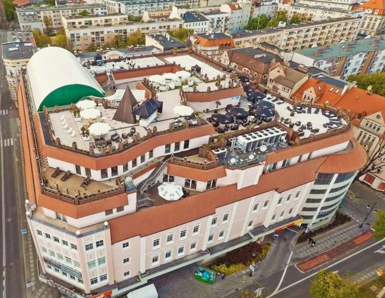 Liegnitz, Polen: Hotel Gwarna mit Rooftop-Bar inkl. Frühstück, Wellness & Parkplatz | 75€ zu Zweit durchgängig von Aug. - Dez.
