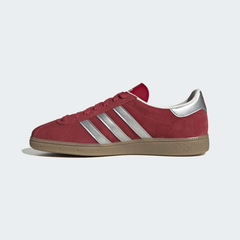 adidas Sneaker München in scarlet/matte silver/gum (Gr. 40 - 48)