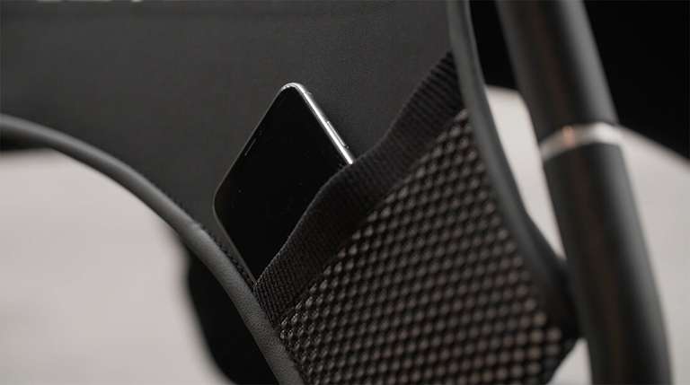 Playseat PUMA Active Gaming Seat/Chair in Schwarz oder Rot (max. 122kg, höhenverstellbar, ActiFit Material, Mehrere Taschen, federleicht)