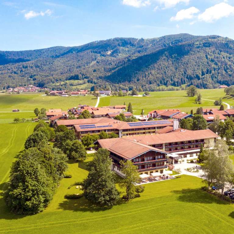 Chiemgauer Alpen: 4*Das Wiesgauer Alpenhotel Inzell inkl. Frühstück, Sauna & Öffis | Doppelzimmer 93,40€ bis Ende Juni