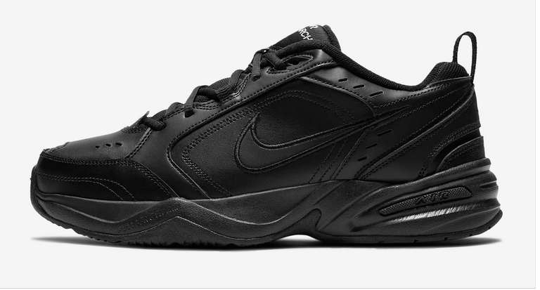 Nike Air Monarch IV Herren Training Schuhe (Gr. 38.5 und 49.5) für 47,97€ (Nike)