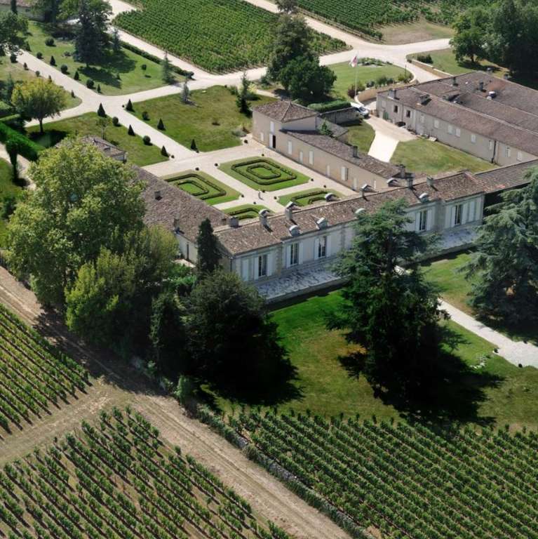 Weinregion Bordeaux: Schlosshotel Château Fombrauge | Doppelzimmer inkl. Frühstück & Weinprobe ab 150,63€ für 2 Personen | bis Oktober