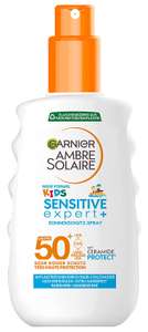Garnier Sonnencreme LSF 50+ für Kinder, Wasserfest, Ambre Solaire Kids Sensitive expert+ Sonnenschutzspray, 150 ml [Prime Spar-Abo]