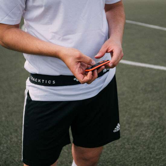 Outfitter X Tracktics Perform GPS Fußball Tracker inkl. 1 Jahr Premiumzugang im Wert von 29,99€