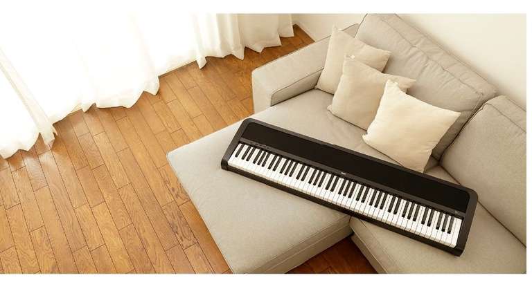 Korg B2-BK Digital Piano, 88 Tasten mit Hammermechanik für 381€ | Korg Krome EX-88 Music Workstation für 829€