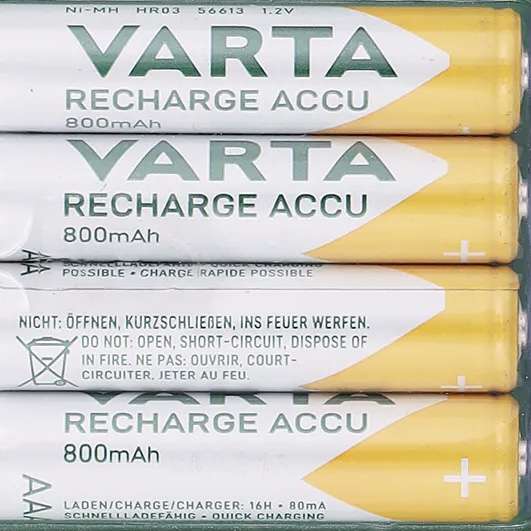 Varta 4er-Pack NiMH Akkus bei Action: AA (3,99€) oder AAA (2,99€) // Varta Pocket Charger 57642 V2 (-30%)
