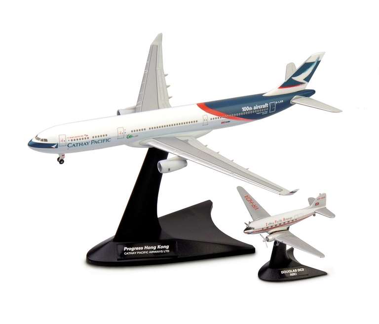 Herpa Douglas DC-3 / Airbus A330-300 Cathay Pacific Airways Set (Maßstab 1:400 Flugzeug)
