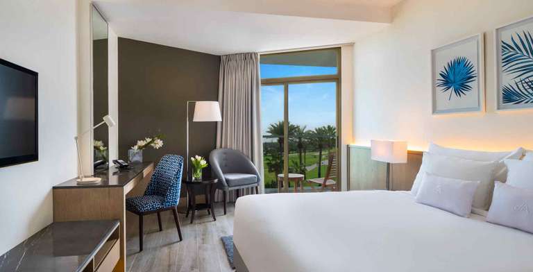 Dubai: z.B. 3 Nächte | 5*JA Beach Hotel | All Inclusive, The Lost Chambers Aquarium Tickets, 1 Kind bis 6 frei | ab 525€ zu Zweit | bis Juni