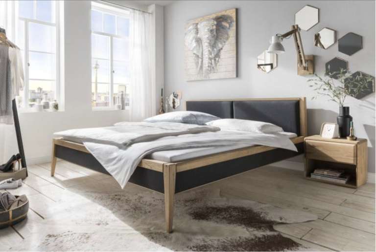 Bett Maxime aus massiver Wildeiche mit Polsterkopfteil in beige oder anthrazit (140x200 cm)