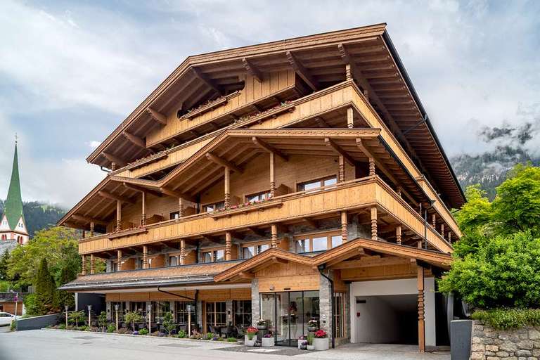 Tirol: 2 Nächte | Halbpension mit 6-Gänge-Abendmenü & Wellness mit Infinity-Pool | Hotel Die Alpbacherin | ab 482€ für 2 P | bis Nov.