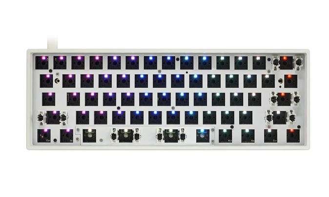Epomaker Skyloong GK61X + GK61XS 60% Mechanische Tastatur Kit Kabel/BT, RGB - € 29,93/35,37