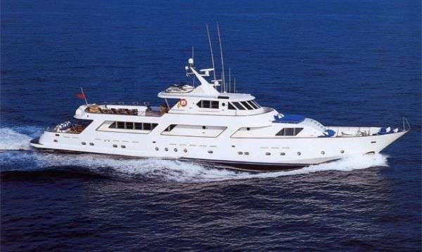 Luxus zum Schnäppchenpreis: 1976 CRN 132 Yacht für nur 2.950.000€!