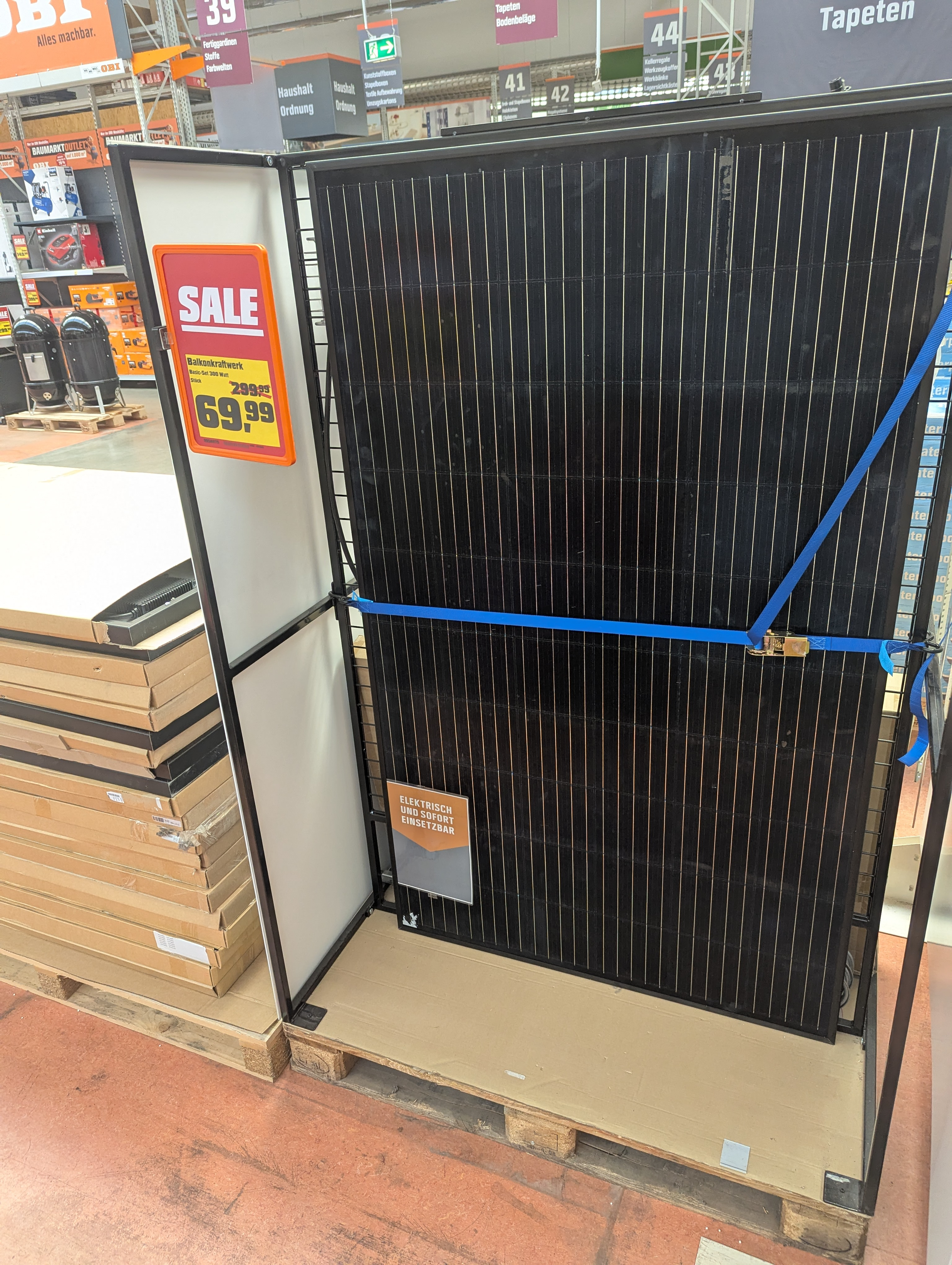 LOKAL - Green Solar Balkonkraftwerk 325 Watt PV mit HM300 Wechselrichter