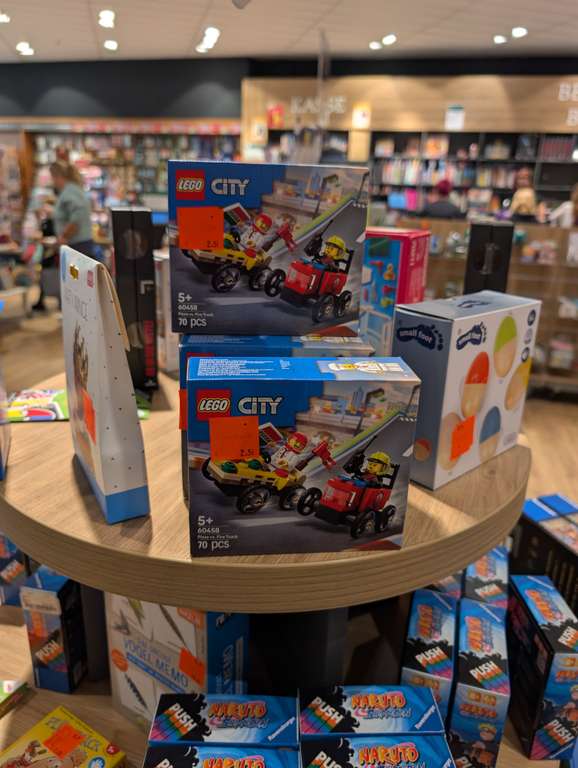 LEGO City Pizzalieferwagen vs. Löschauto – lokales Angebot bei Thalia Rostock at Thalia 2,50€