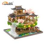 134° - Hongda Fairyland L2502 DIY Miniaturhäuschen, chinesischer Stil, Holz-Bausatz, mit Brücke, Pavillon und Boot, 31 x 23 x 24,5 cm | Alibaba-NK