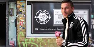 [Lokal Köln] ICE Cream United 2 Kugeln Eis gratis verteilt von Lukas Podolski in seiner eigenen Eisdiele.