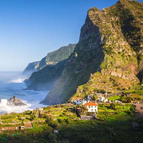 Flüge: Madeira [April] - Last-Minute Direktflüge - Hin- und Rückflug von Düsseldorf nach Funchal ab nur 76€ inkl. Gepäck