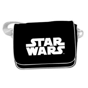 Umhänge Tasche mit Star Wars Aufschrift bei Close Up