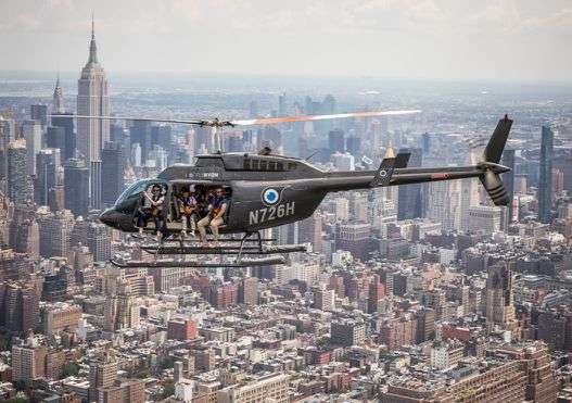 Hubschrauberflug ohne Türen New York über Manhattan FlyNYON